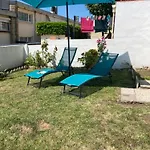Jolie Maison à Hébergement de vacances *